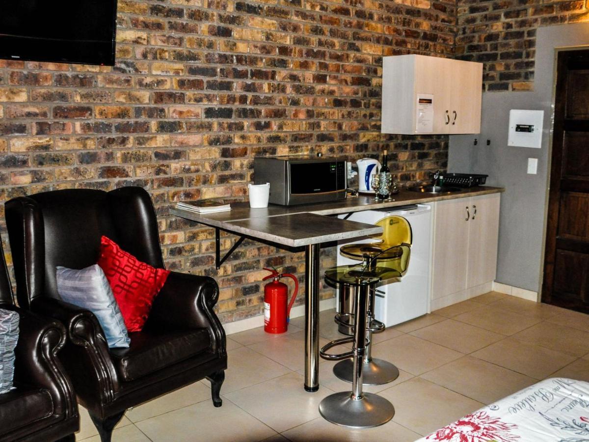Die Dam - Transkalahari End Resort Gobabis Экстерьер фото