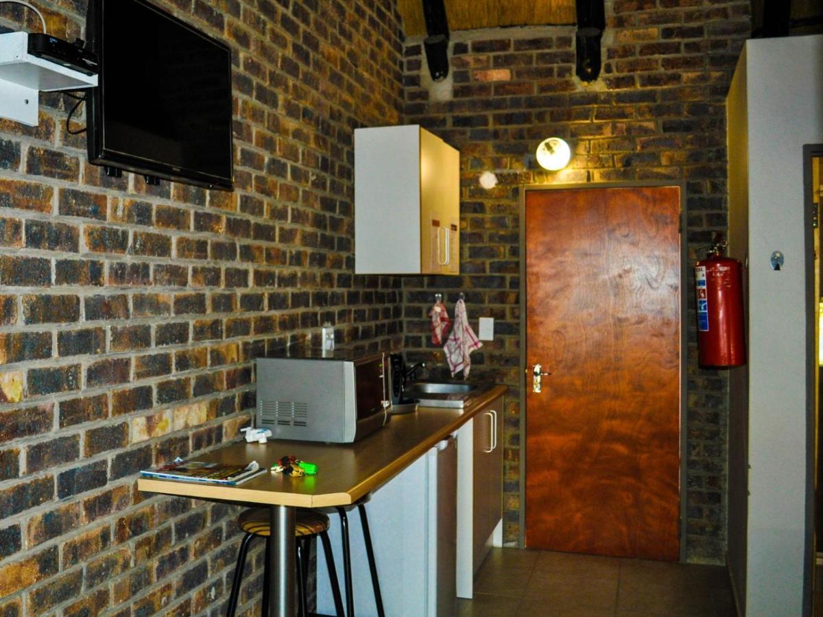 Die Dam - Transkalahari End Resort Gobabis Экстерьер фото